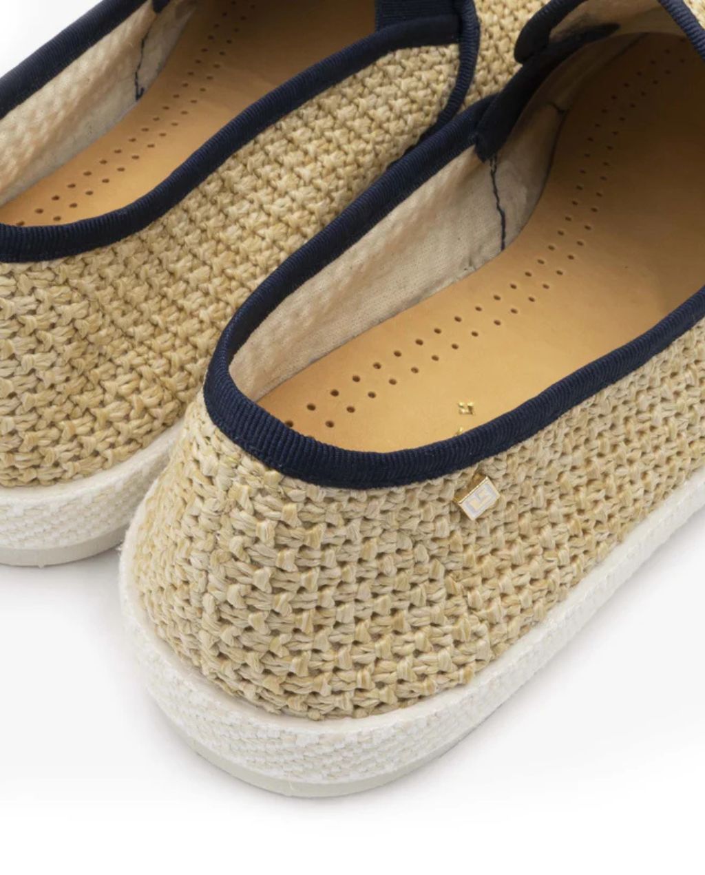 Rivieras - Classic Nudude Beige Navy