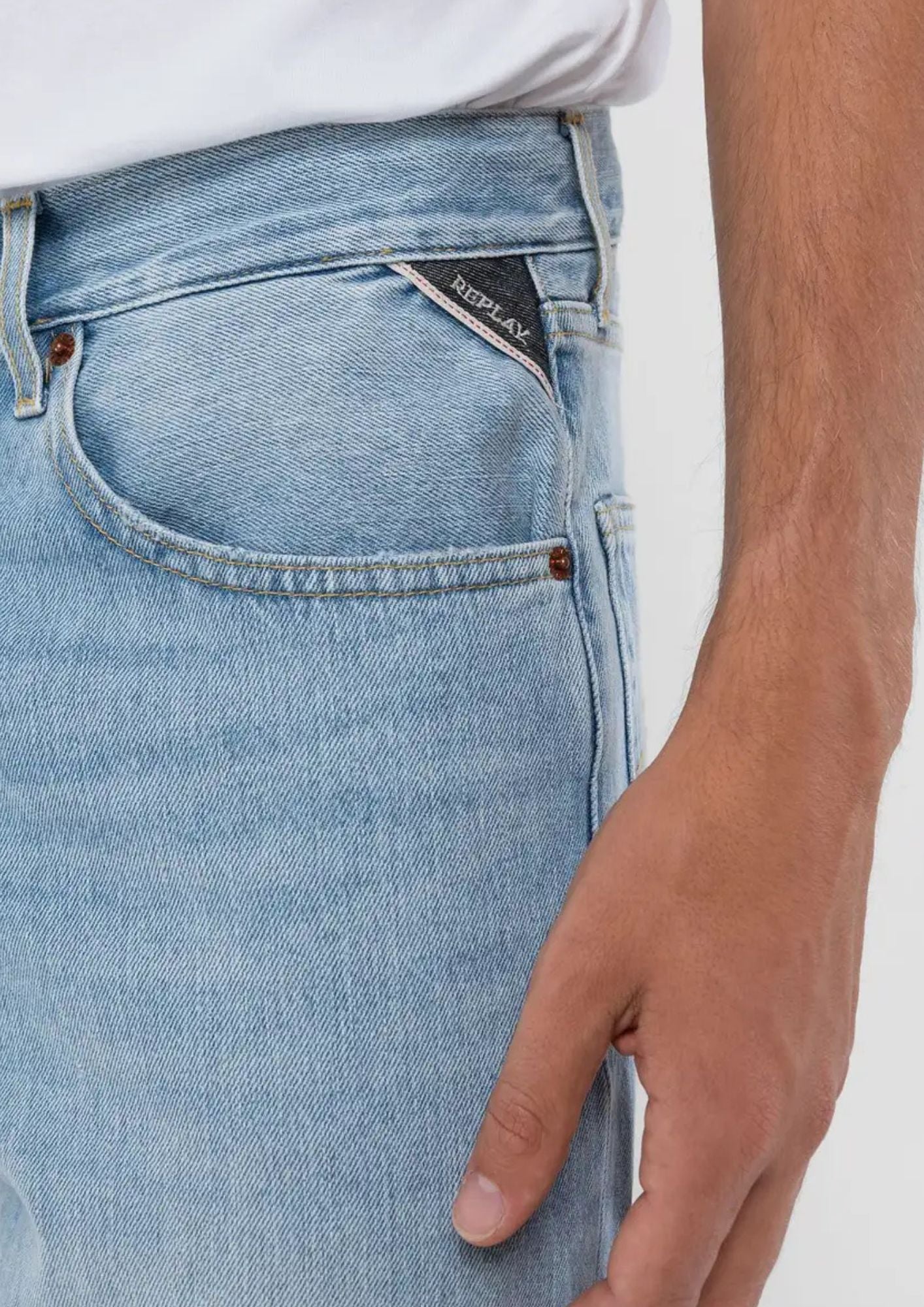 Straight Fit- M9Z1