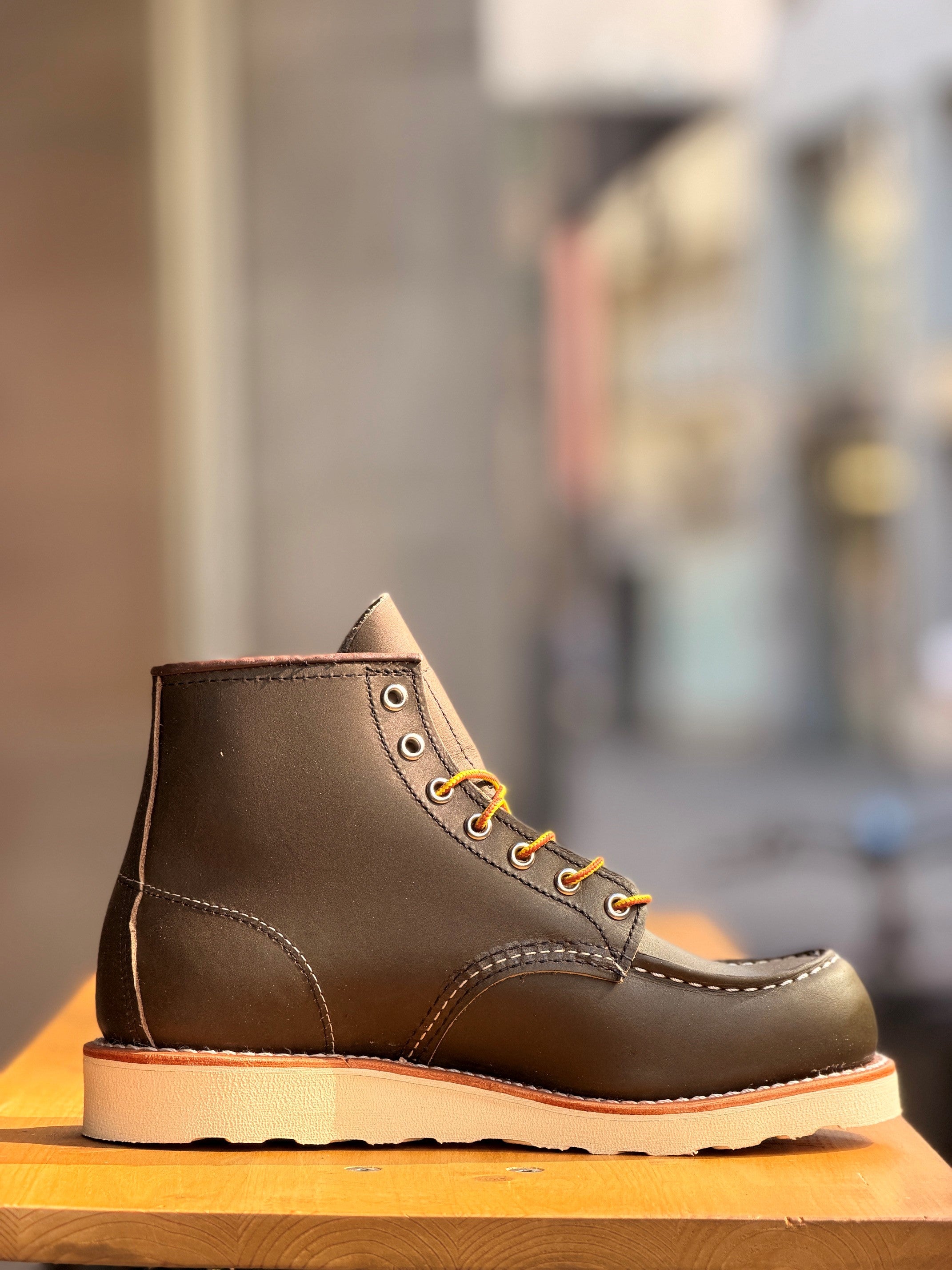 8180 6" Moc Toe