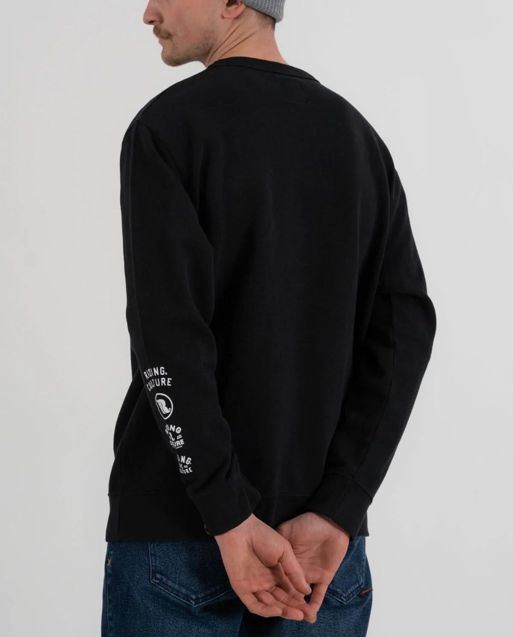 LOGO SWEATER SCHWARZ