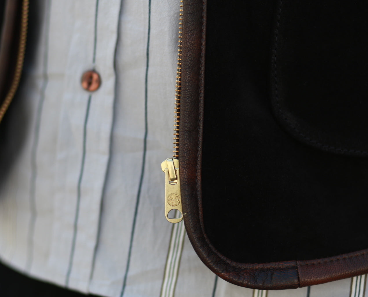 MONROE VEST BLACK ROUGH OUT