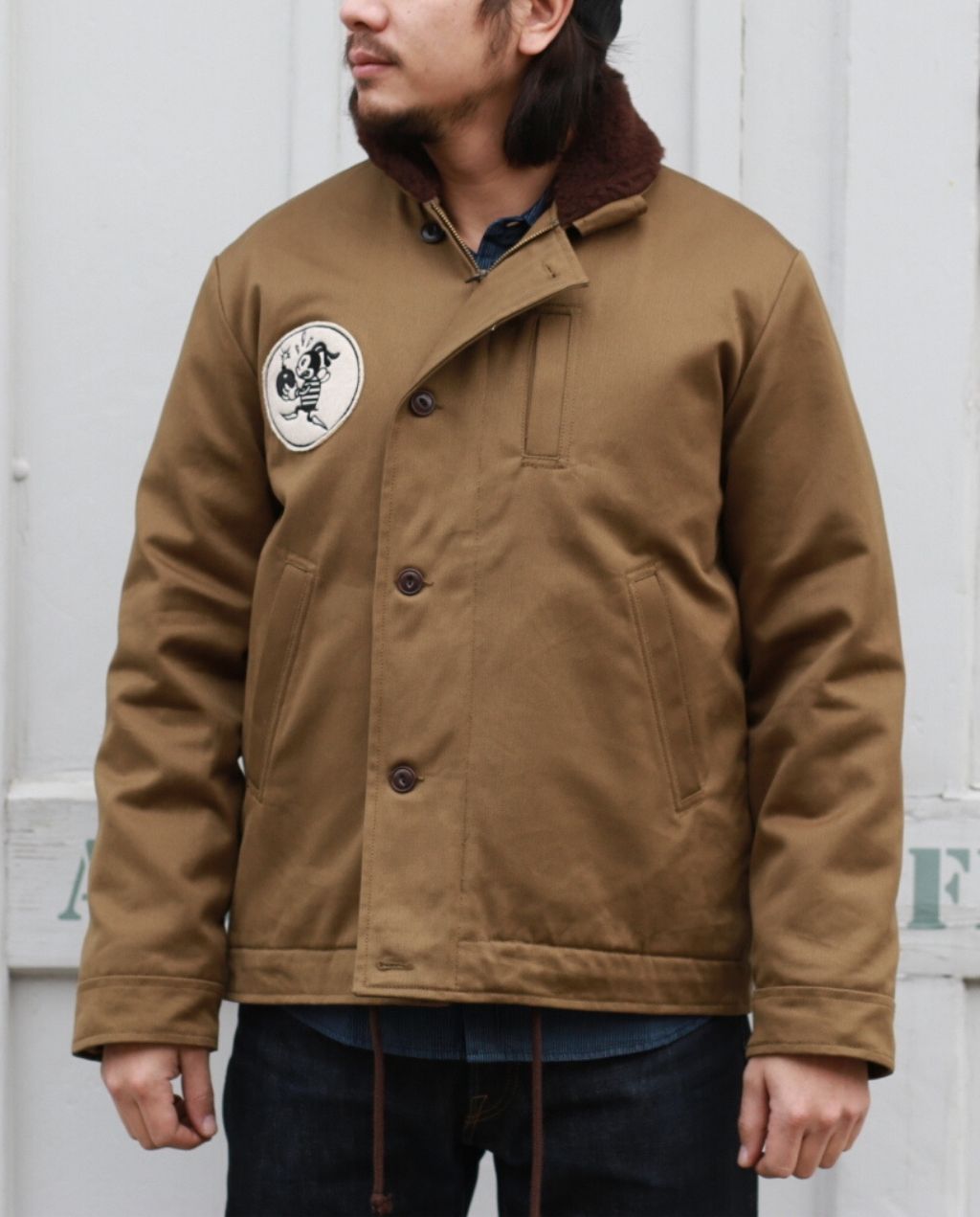 EAT DUST - DECK JACKET BEDFORD CORDS - oliv