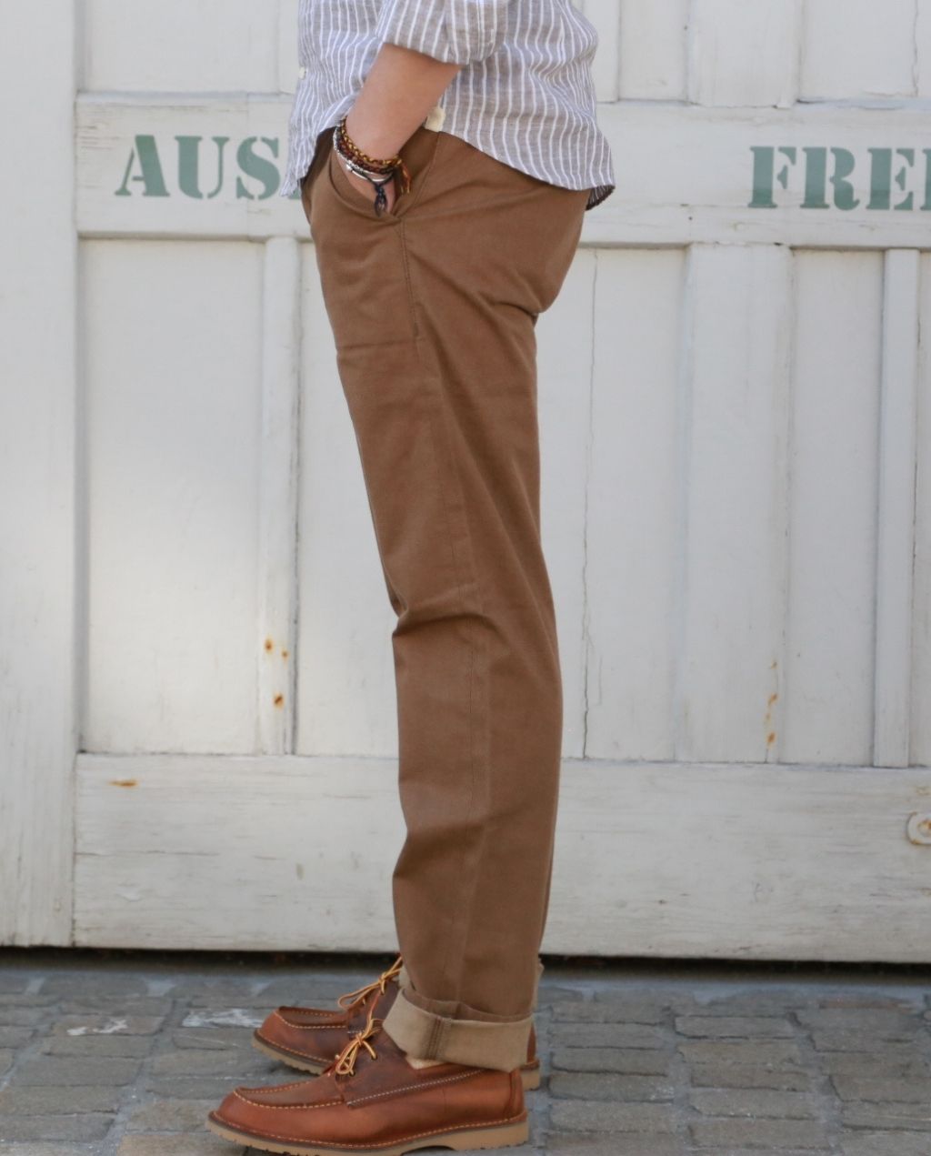 101 SM233 CHINO brown