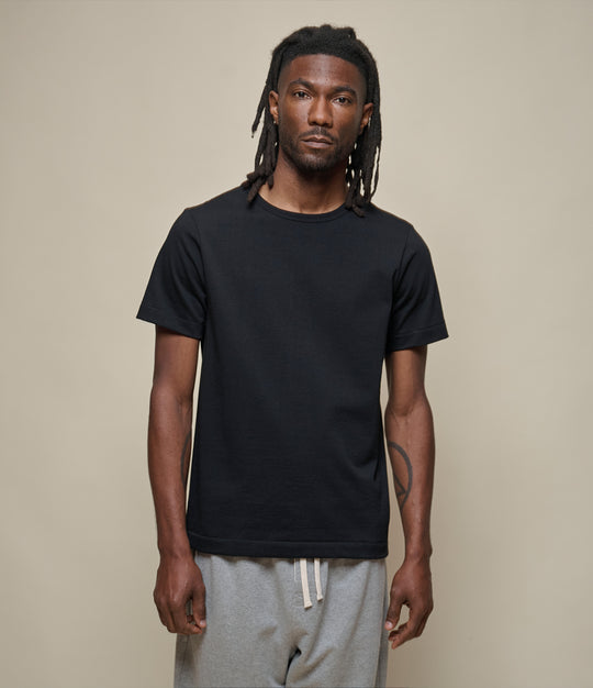 215 Loopwheeled Classic Fit Midweight T-Shirt - deep black