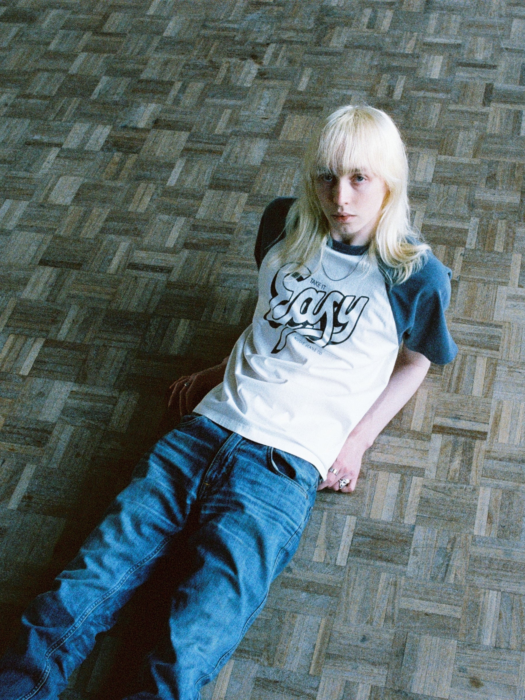 Roy Raglan T-Shirt  Take it easy