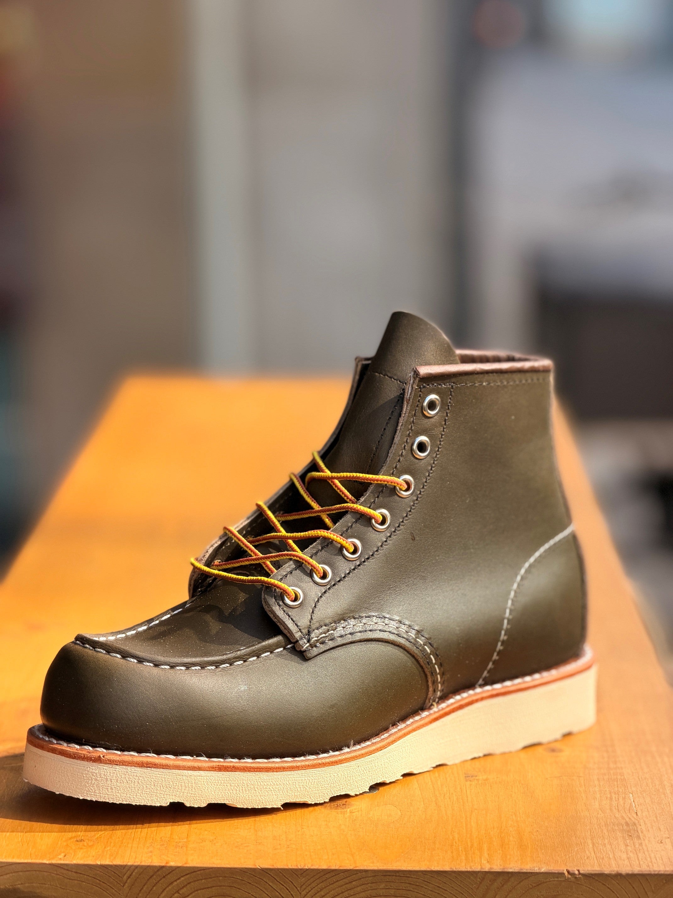 8180 6" Moc Toe