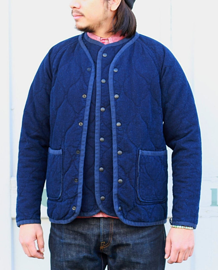 03-138 DOBBY / QUILTED REVERSIBLE JACKET blue